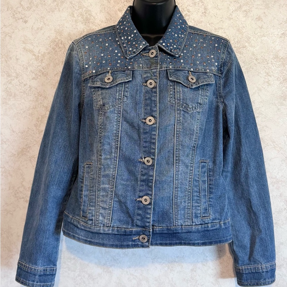 Roz & Ali Denim Trucker Jean Jacket Embellished Metal Studs Pockets Size Medium